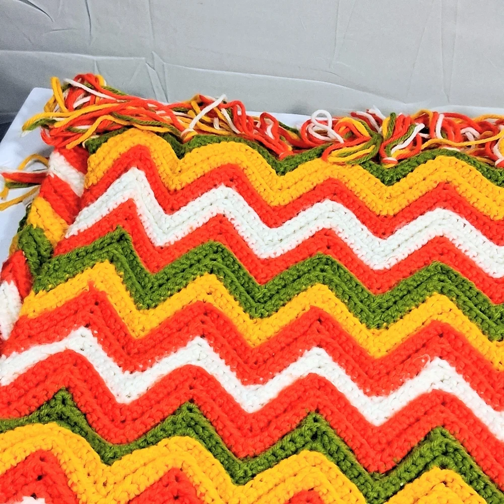 Handmade Frilly Chevron/Zig Zag Vintage Crochet 40X48 Blanket